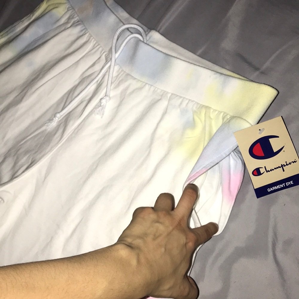 Champion Men’s Tie Dye Shorts🆕 - Picture 2 of 16